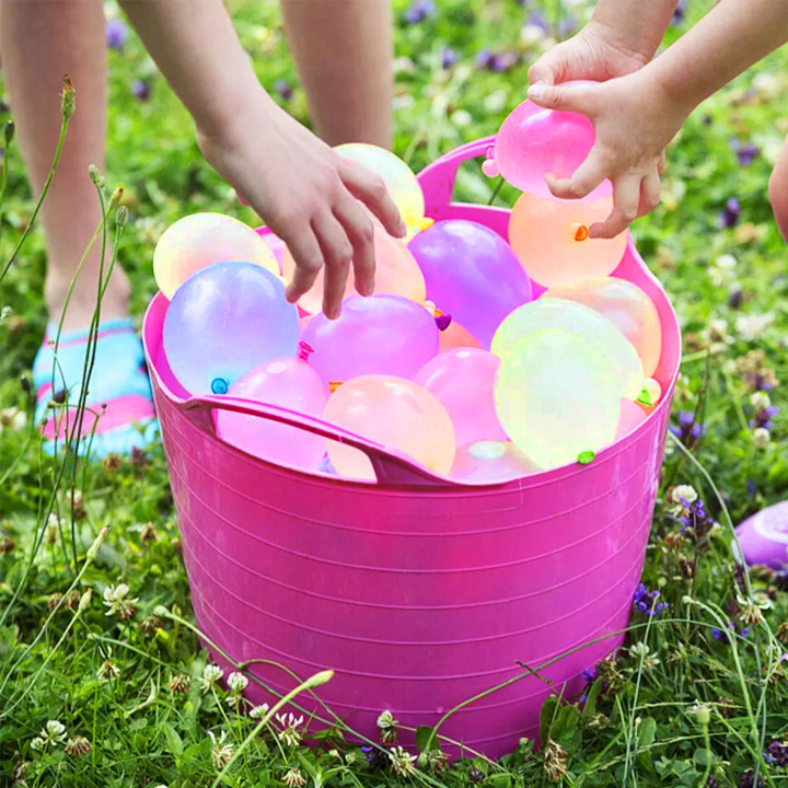 Waterballonnen, automatische waterbommetjes + draad/stiekjes