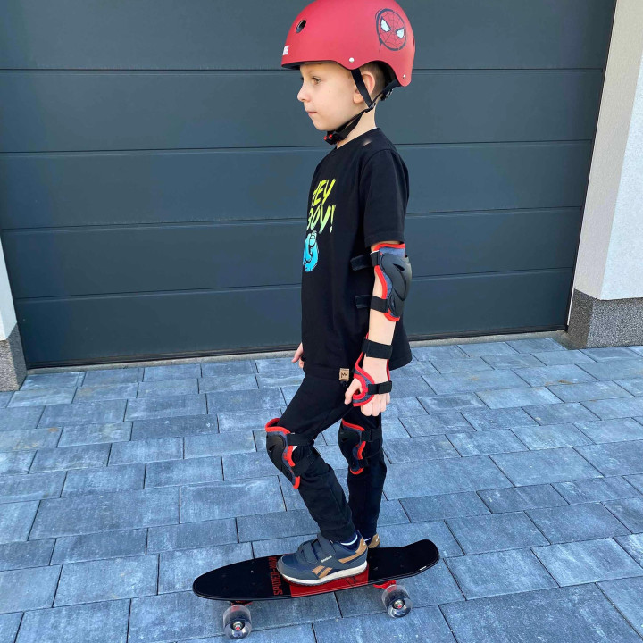 MARVEL Spider-Man Kinder skateboard FISH SKATEBOARD 55cm, anti-slip, lichtgewicht, STABLE tot 50 kg