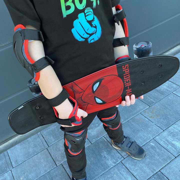 MARVEL Spider-Man Kinder skateboard FISH SKATEBOARD 55cm, anti-slip, lichtgewicht, STABLE tot 50 kg